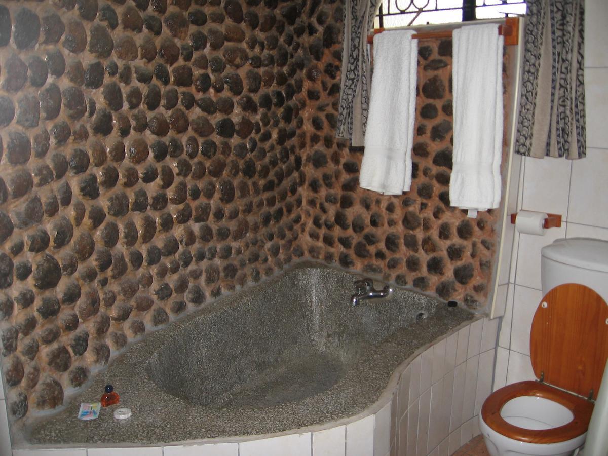 The Stone Guest House Livingstone Pokoj fotografie